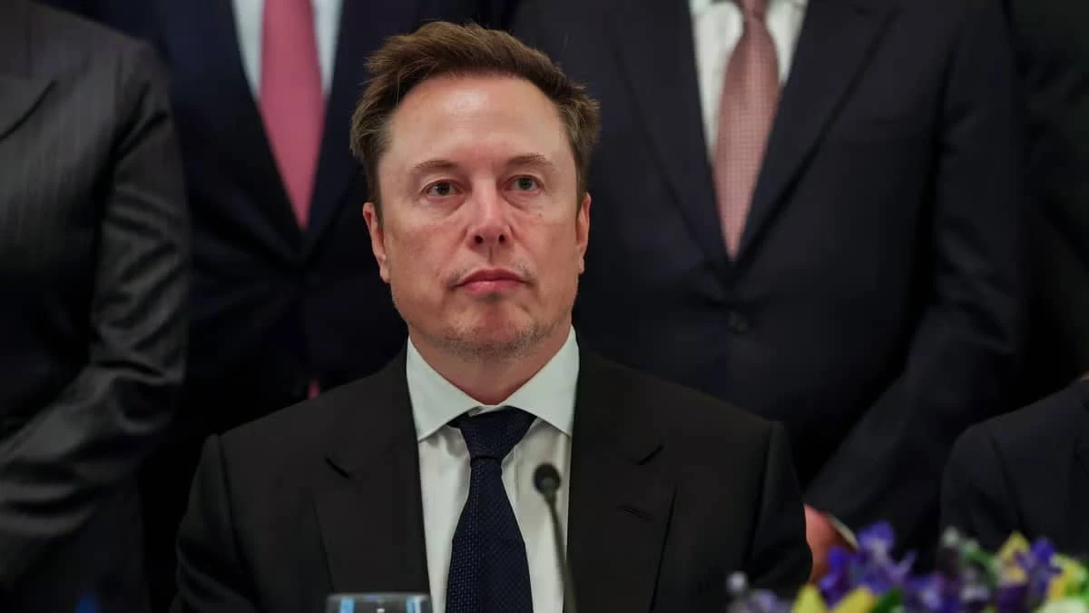 Elon Musk Biography: From PayPal to SpaceX, Tesla and the World's First Trillionaire